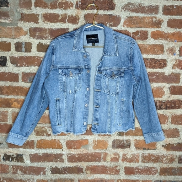 Lucky Brand Medium The Tomboy Trucker‎ Distressed Cropped Denim Jean Jacket - Picture 1 of 10